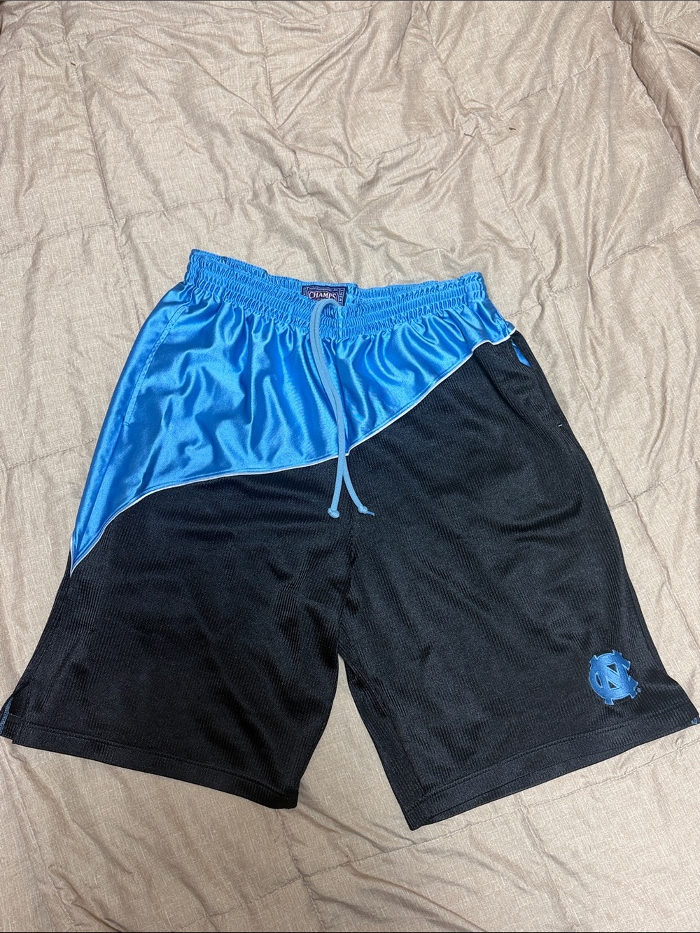 Vintage Champs Sport’s Men’s UNC Athletic Basketball Shorts Drawstring Large